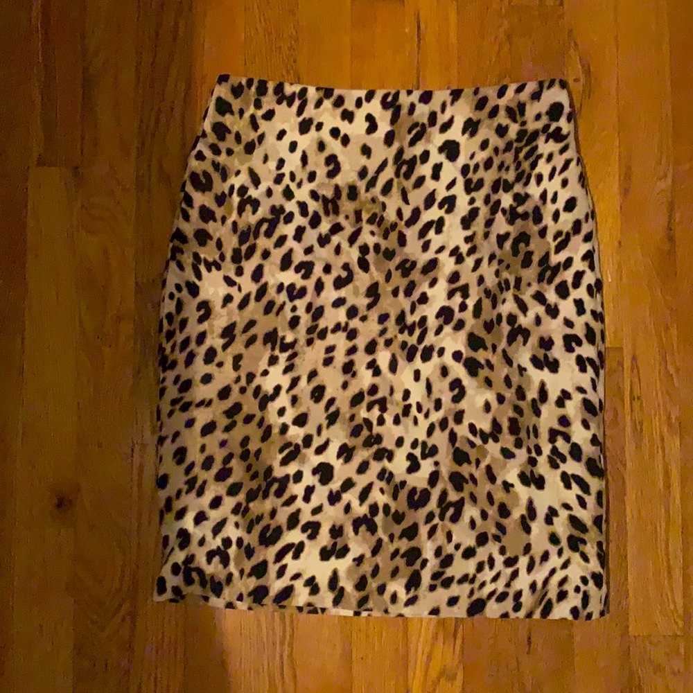 Leopard pencil skirt